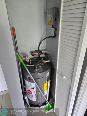 9400 Live Oak Place Davie FL 33324