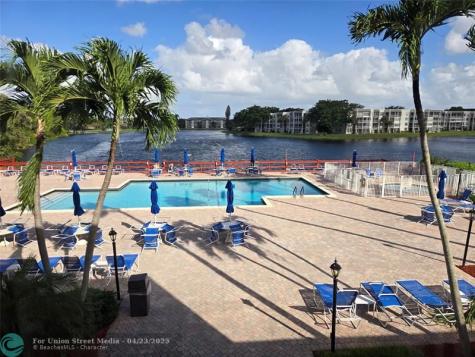 9400 Live Oak Place Davie FL 33324