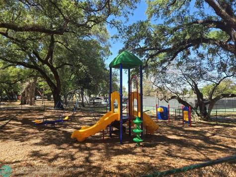 9400 Live Oak Place Davie FL 33324