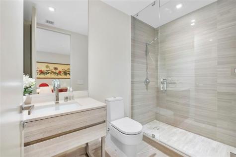 18975 Collins Avenue Sunny Isles Beach FL 33160