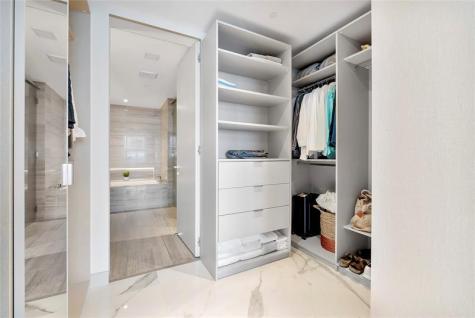18975 Collins Avenue Sunny Isles Beach FL 33160