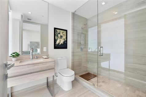 18975 Collins Avenue Sunny Isles Beach FL 33160