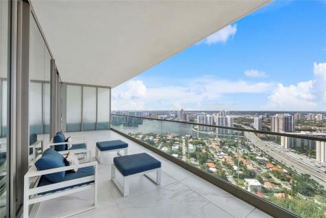 18975 Collins Avenue Sunny Isles Beach FL 33160