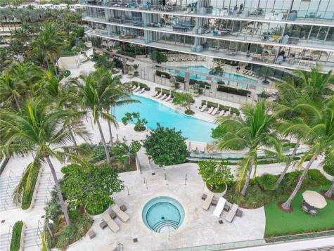 18975 Collins Avenue Sunny Isles Beach FL 33160