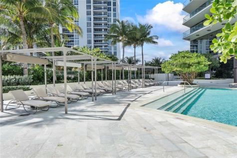 18975 Collins Avenue Sunny Isles Beach FL 33160