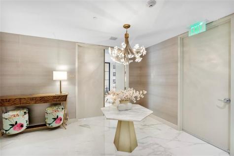 18975 Collins Avenue Sunny Isles Beach FL 33160