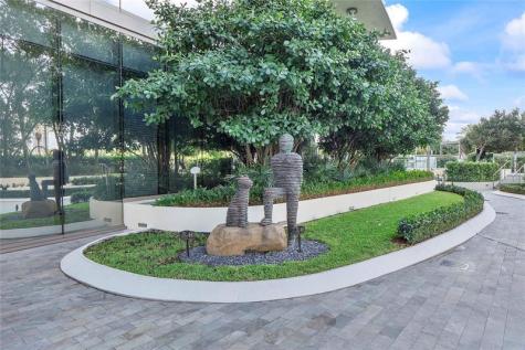 18975 Collins Avenue Sunny Isles Beach FL 33160