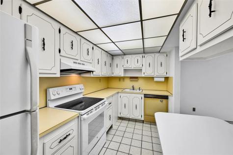 20350 W Country Club Drive Aventura FL 33180