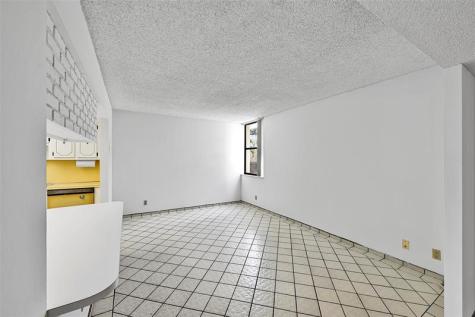 20350 W Country Club Drive Aventura FL 33180