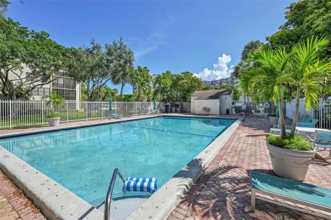 20350 W Country Club Drive Aventura FL 33180
