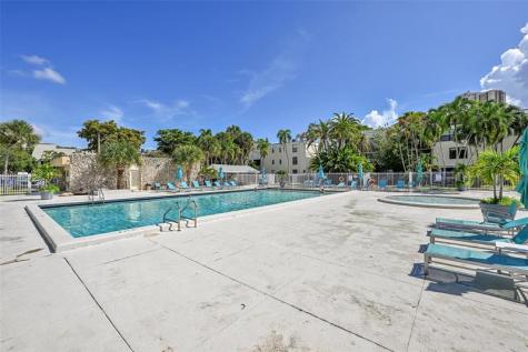 20350 W Country Club Drive Aventura FL 33180