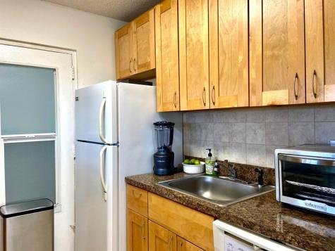 2555 NE 11th Street Fort Lauderdale FL 33304