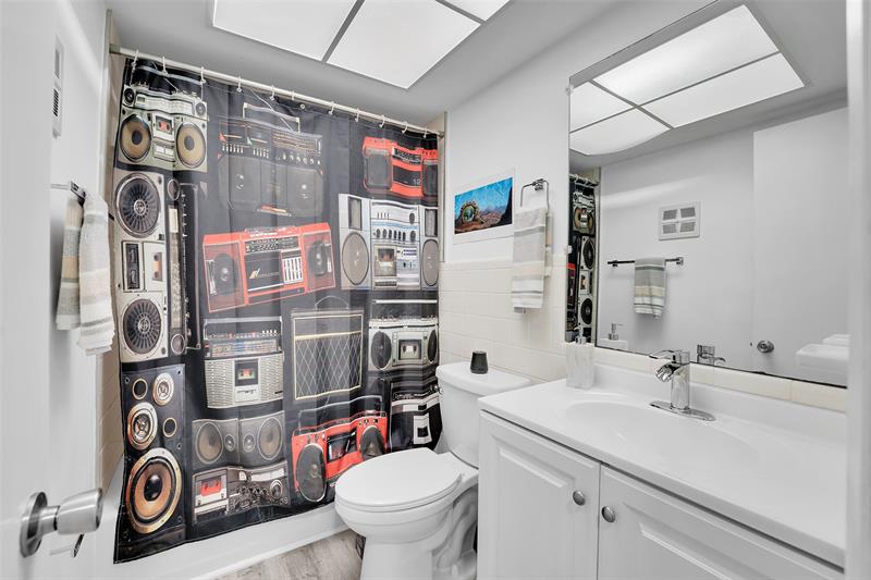 931 SE 9 Pompano Beach FL 33060