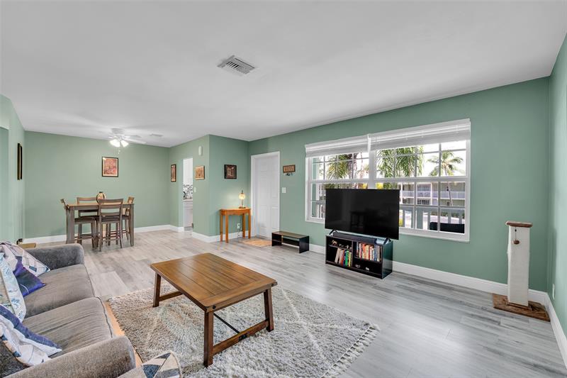 931 SE 9 Pompano Beach FL 33060