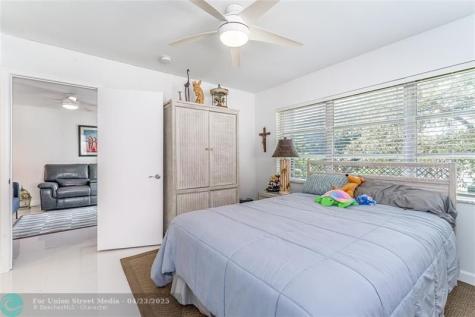 811 S Hollybrook Drive Pembroke Pines FL 33025