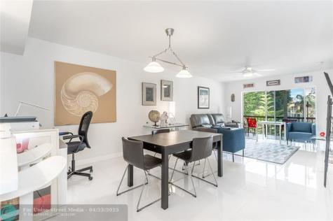 811 S Hollybrook Drive Pembroke Pines FL 33025