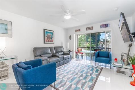 811 S Hollybrook Drive Pembroke Pines FL 33025