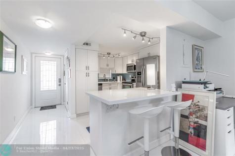 811 S Hollybrook Drive Pembroke Pines FL 33025