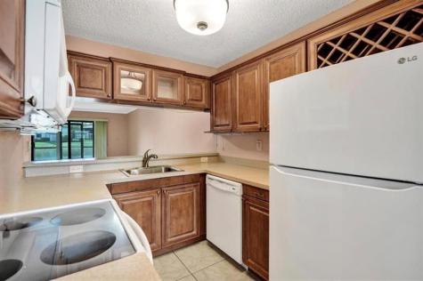 9573 W Mcnab Road Tamarac FL 33321