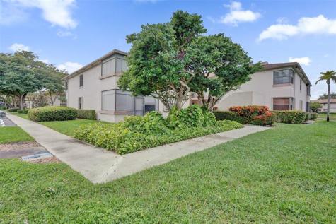 9573 W Mcnab Road Tamarac FL 33321
