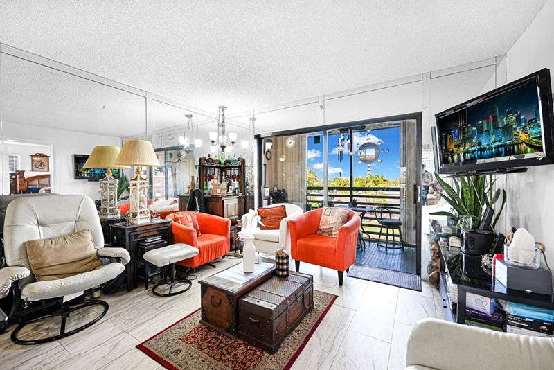 10442 Sunrise Lakes Boulevard Sunrise FL 33322