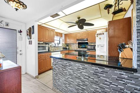 10442 Sunrise Lakes Boulevard Sunrise FL 33322