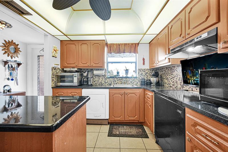 10442 Sunrise Lakes Boulevard Sunrise FL 33322