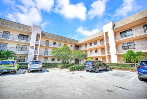 10442 Sunrise Lakes Boulevard Sunrise FL 33322