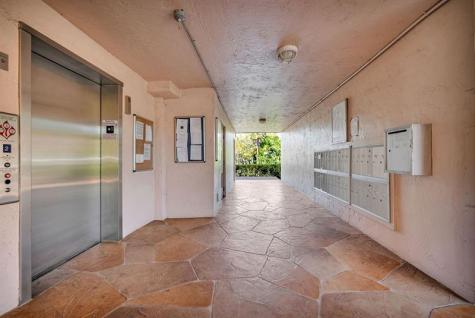 10442 Sunrise Lakes Boulevard Sunrise FL 33322