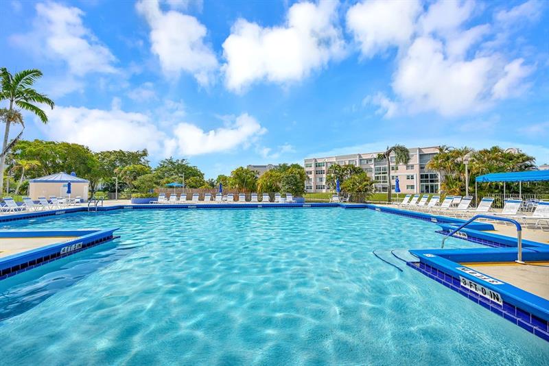 10442 Sunrise Lakes Boulevard Sunrise FL 33322