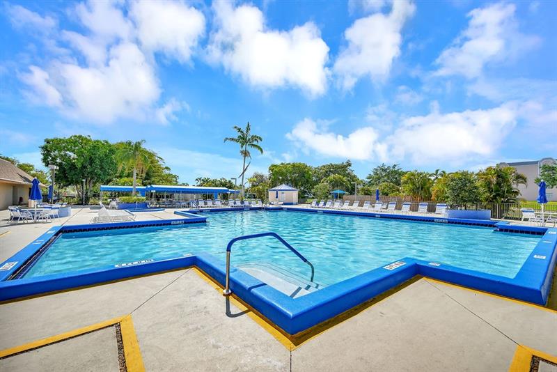 10442 Sunrise Lakes Boulevard Sunrise FL 33322