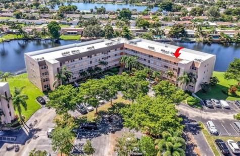 10442 Sunrise Lakes Boulevard Sunrise FL 33322