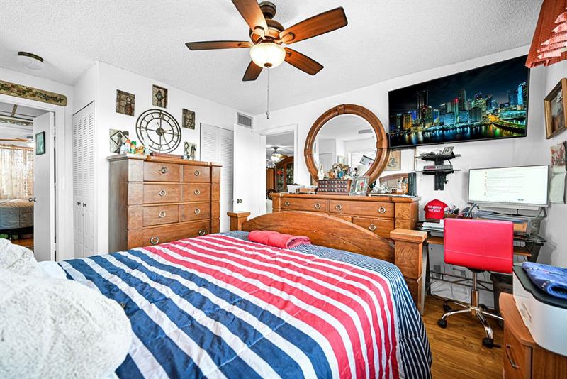 10442 Sunrise Lakes Boulevard Sunrise FL 33322