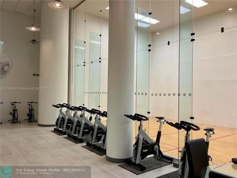16445 Collins Avenue Sunny Isles Beach FL 33160