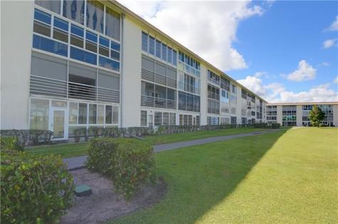 2801 Victoria Way Coconut Creek FL 33066