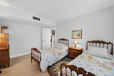 3200 N Course Lane Pompano Beach FL 33069