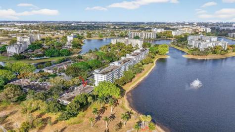 3200 N Course Lane Pompano Beach FL 33069