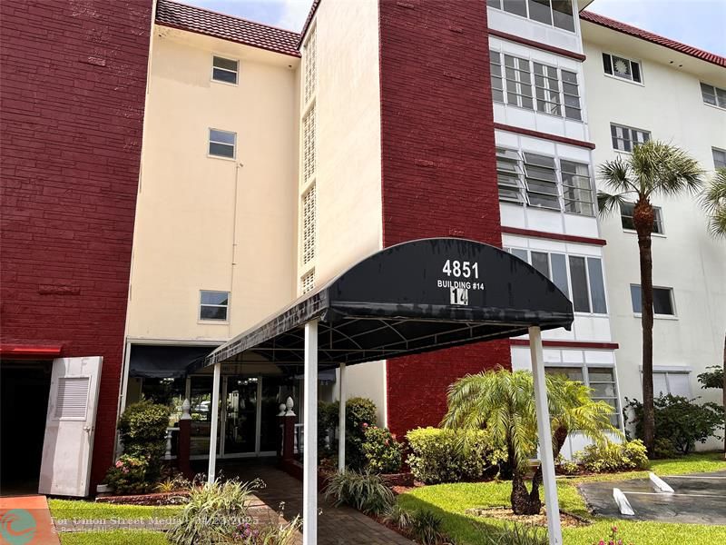 4851 NW 21st Street Lauderhill FL 33313
