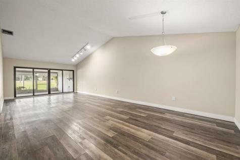 370 Fairway Circle Weston FL 33326