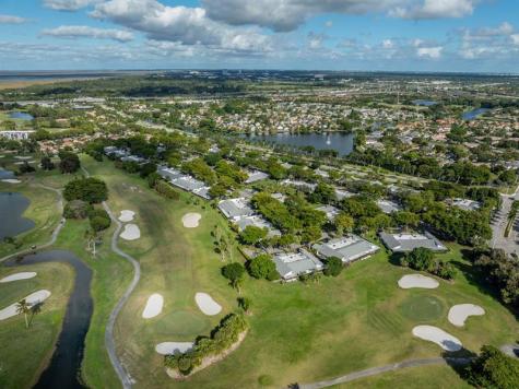 370 Fairway Circle Weston FL 33326