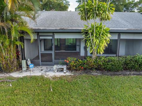 370 Fairway Circle Weston FL 33326