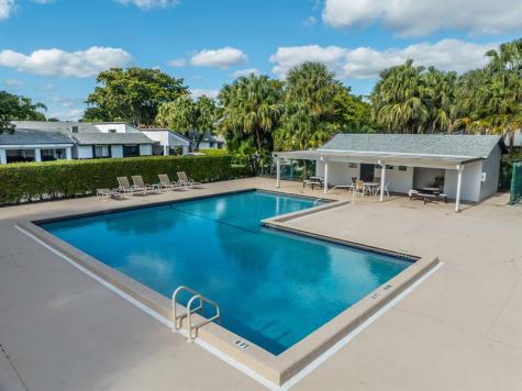 370 Fairway Circle Weston FL 33326