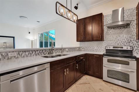 710 NE 15th Avenue Fort Lauderdale FL 33304