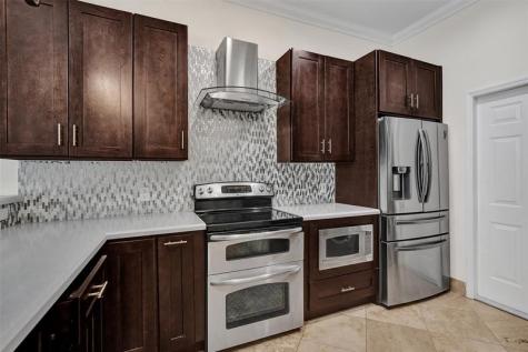 710 NE 15th Avenue Fort Lauderdale FL 33304