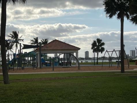 810 Lake Shore Drive West Palm Beach FL 33403