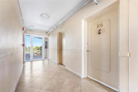 1920 S Ocean Drive Fort Lauderdale FL 33316