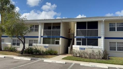 1500 SE Royal Green Circle Port St Lucie FL 34952