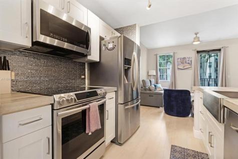 533 NE 3rd Avenue Fort Lauderdale FL 33301