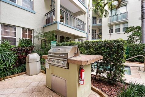 533 NE 3rd Avenue Fort Lauderdale FL 33301
