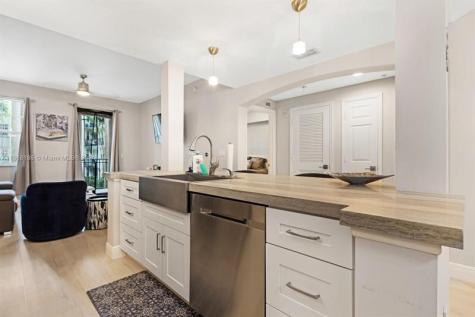 533 NE 3rd Avenue Fort Lauderdale FL 33301